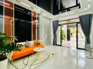*** Nhà mặt tiền 70m2 5pn đường Nguyễn Phúc Chu P15 TB