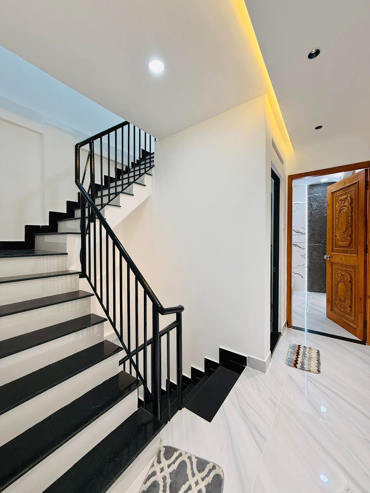 Nhà đep·Hẻm 109 Lý Thường Kiệt P4 Gò Vấp gần Chợ, Phạm Ngũ Lão NgThSơn 1 Nhà đep·Hẻm 109 Lý Thường Kiệt P4 Gò Vấp gần Chợ, Phạm Ngũ Lão NgThSơn