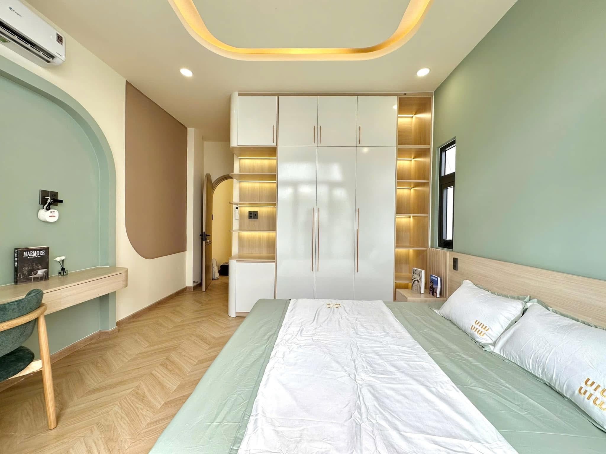 Nhà Hẻm xe oto đường Cách Mạng T8 , DT sử dụng 150m2 , 3 phòng ngủ 1 Nhà Hẻm xe oto đường Cách Mạng T8 , DT sử dụng 150m2 , 3 phòng ngủ